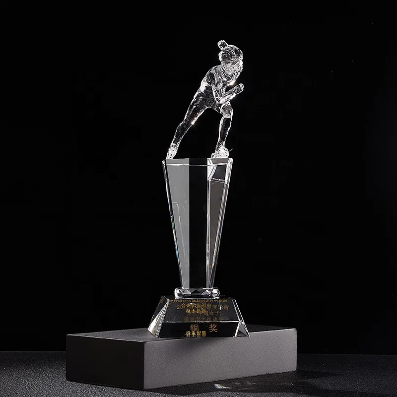 
3D Sports Trophy Cup Customized Sport Shape Figurine Crystal Trophy For Racing Winner Awarding 