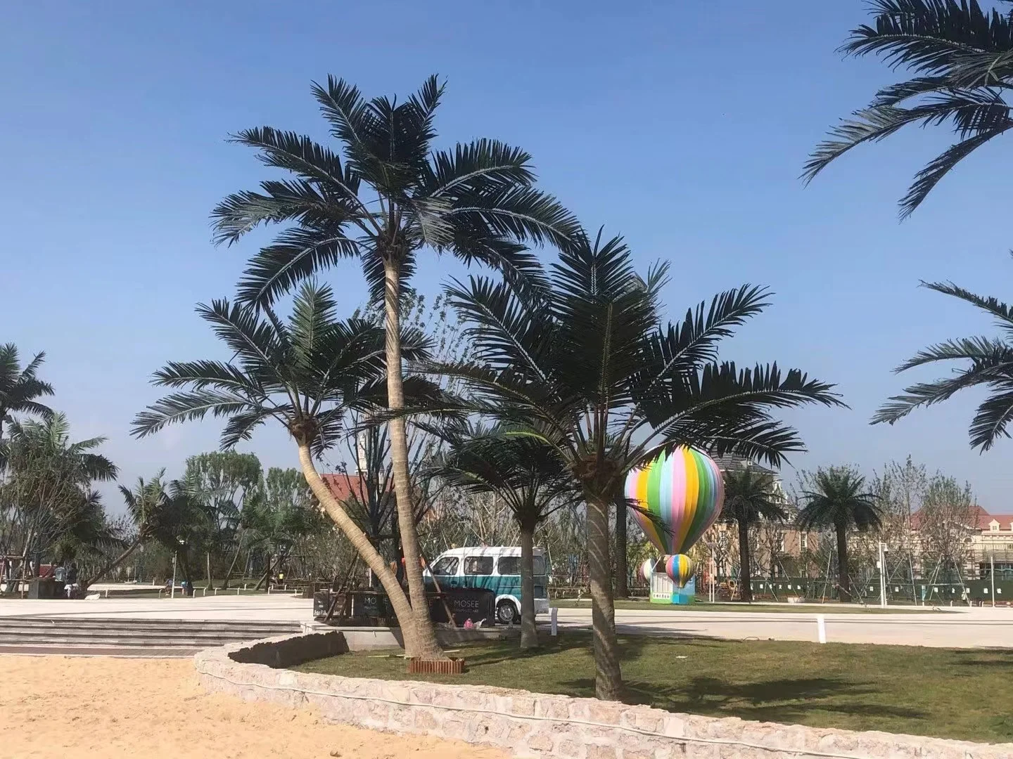 Guangdong Manufacturer Wholesale Cheap Price Tropical 2m 3m 4m 5m 6m 7m 8m 9m 10m 20m Fake Coconut Tree Artificial Palm Trees