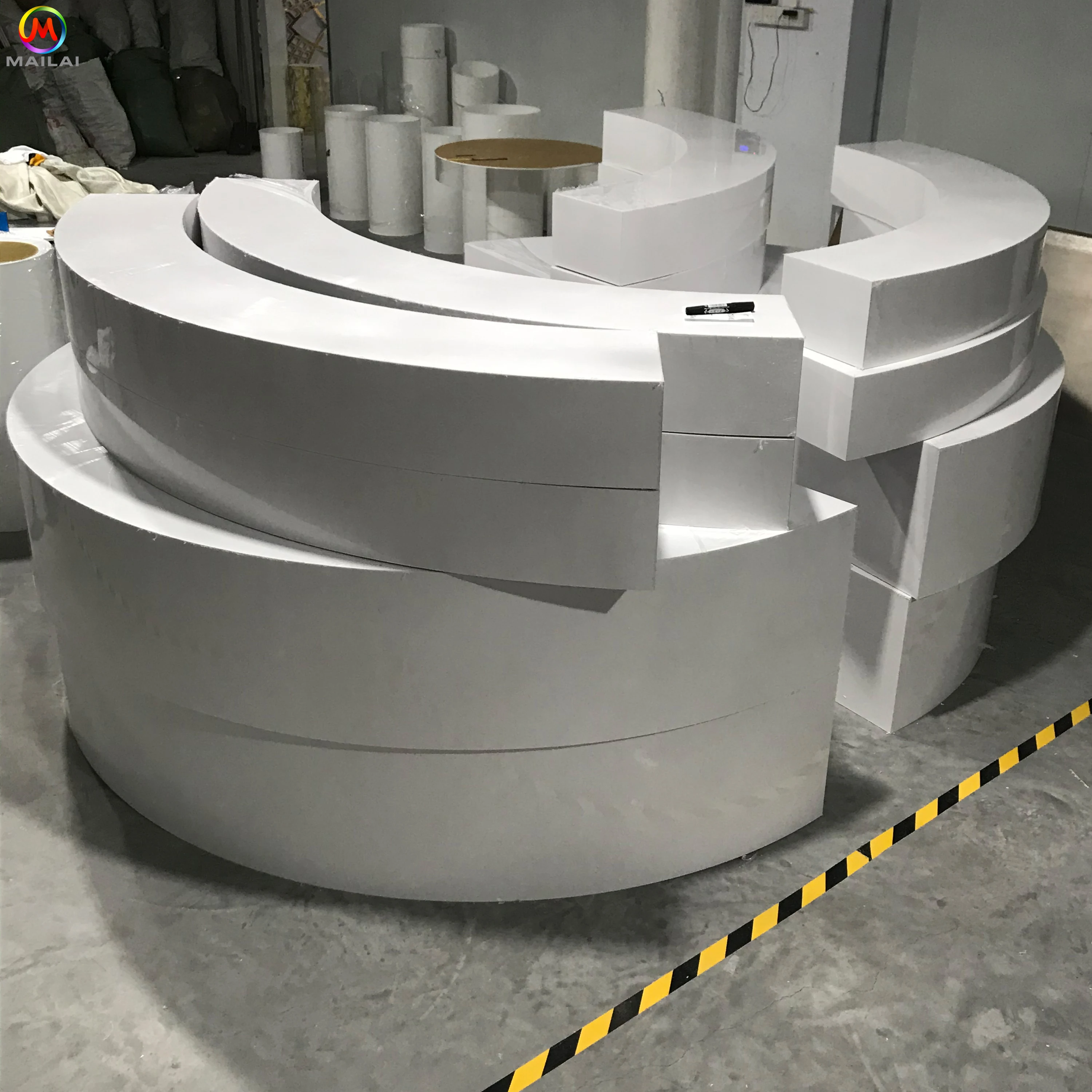 Wedding Supplies Round Wedding Stage Floor Decoration Acrylic Backdrop For Wedding