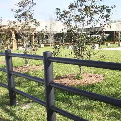 2023 Fentech High Quality PVC Plastic Farm Fence Trellis Gates Waterproof Racing Track Paddock with Quality Brand Name