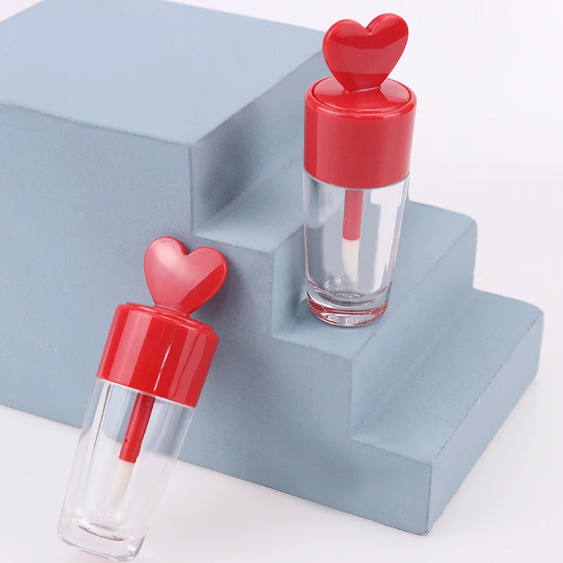 Fashion cute red heart shaped plastic lip gloss container custom empty lovely lip gloss tubes container 4ml