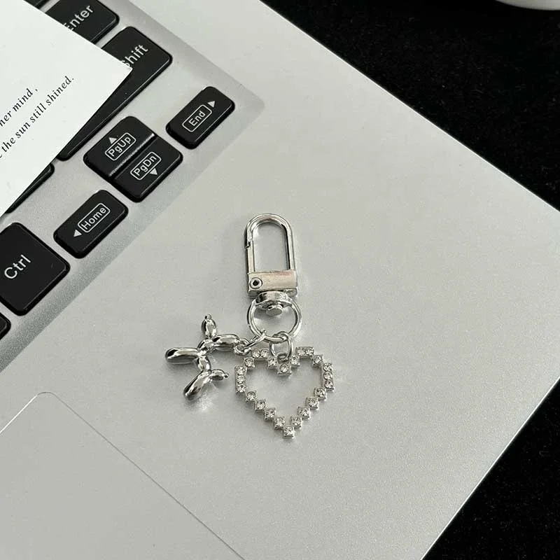 Custom cool black cherry color diamond sweetheart candy keychain pendant personalized student backpack accessories for gift