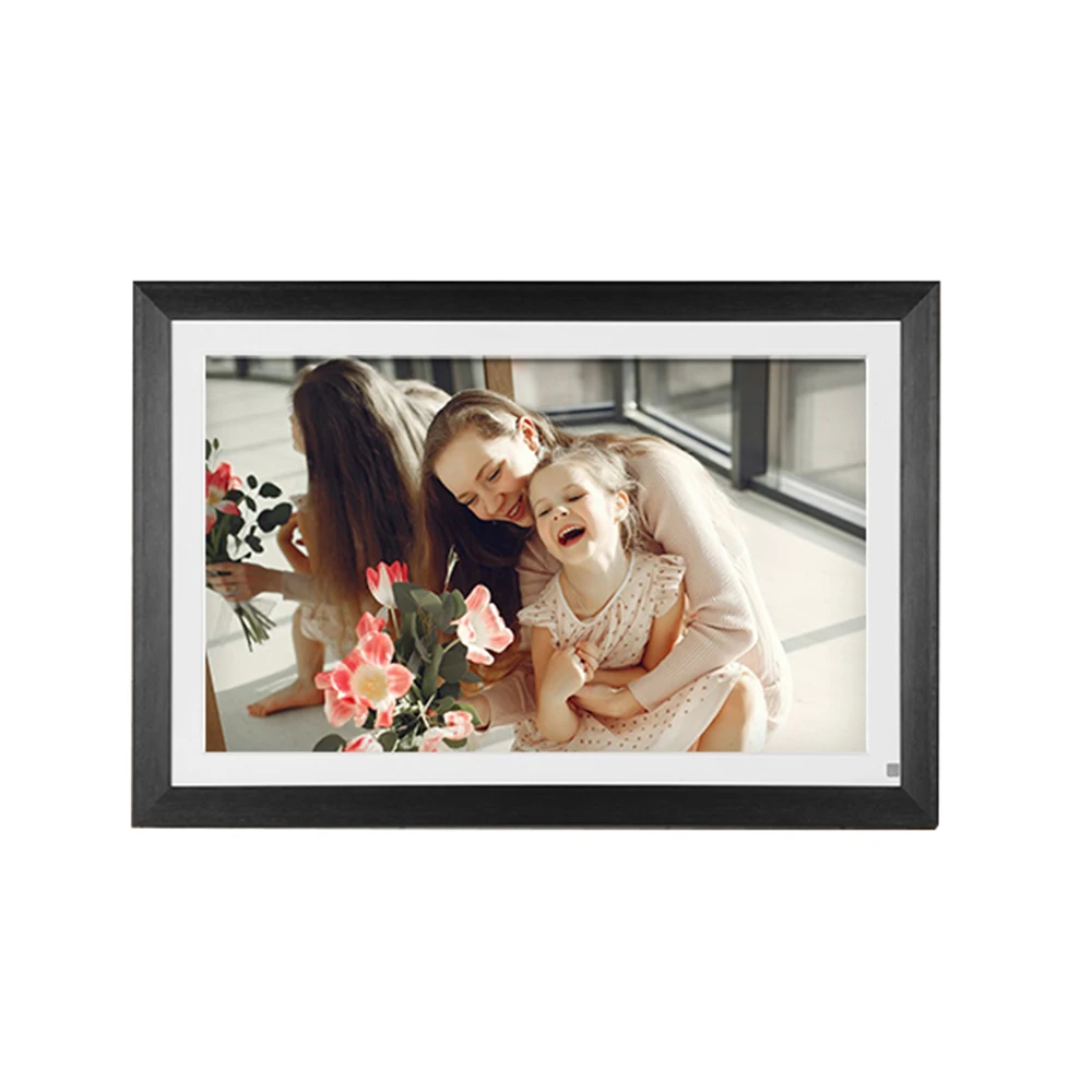 Frameo APP 15.6 Inch Frame With Touch Screen share Photos Videos from OEM factory Wifi Digital Photo frames