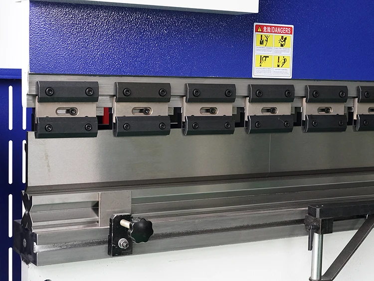 WF67k 100t/3200 CNC Press Brake Machine Hydraulic plate bending Press Brake Price 63t 2500mm with delem system