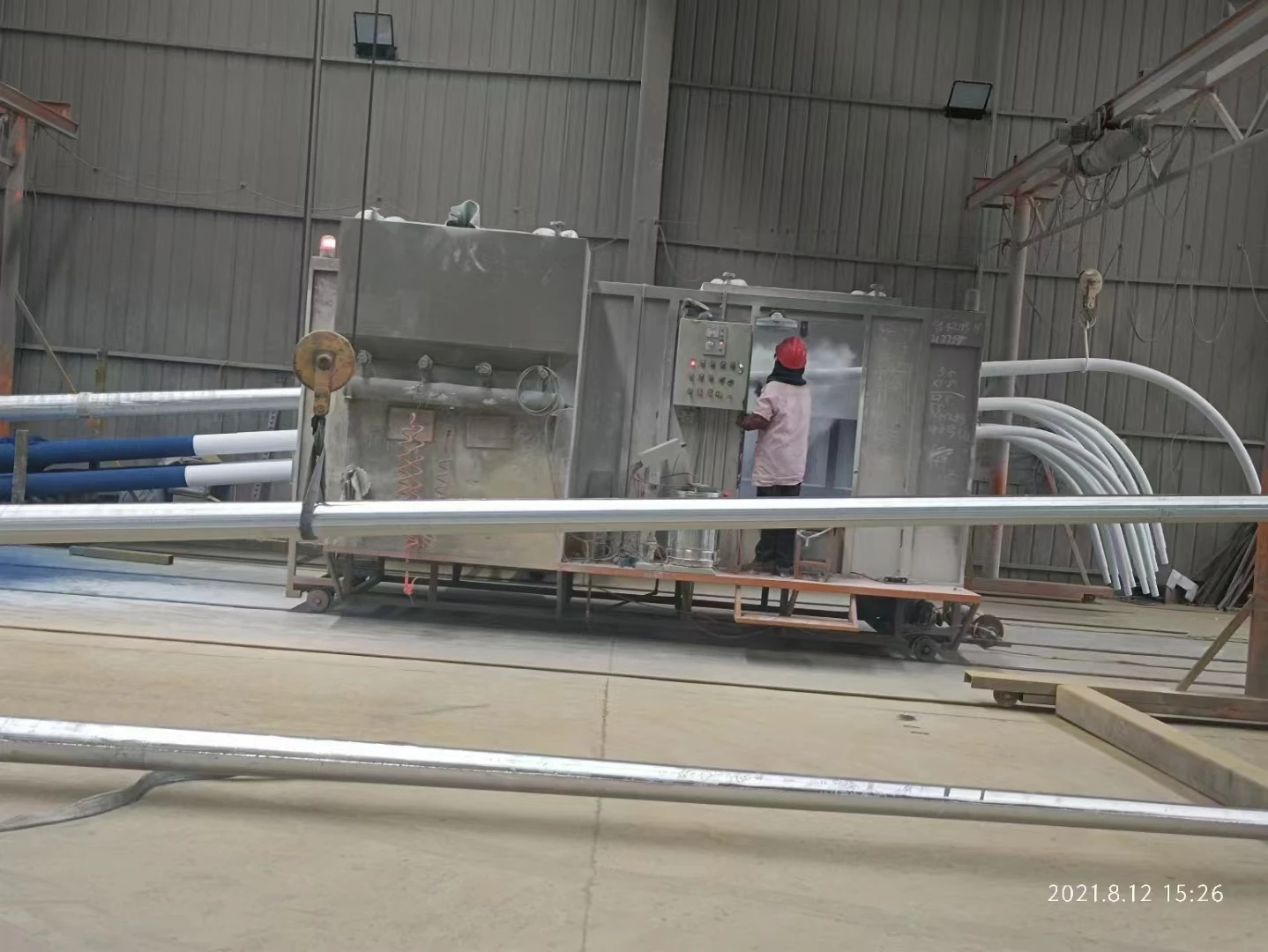 Chinese Factory Direct Sale 6m 8m 10m Galvanized street light pole double single arm for solar street light steel lamp pole