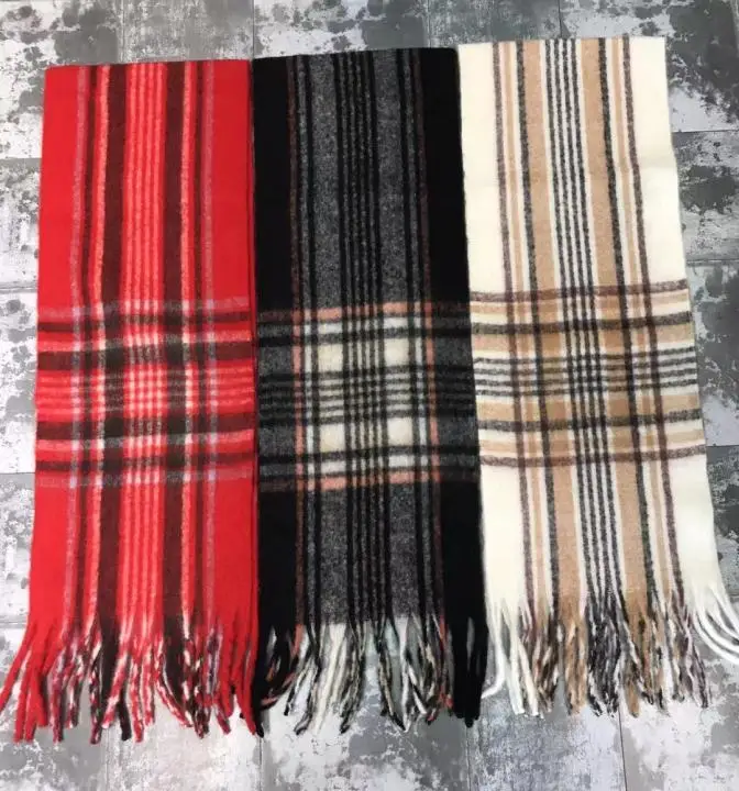2022 Vintage Tassels Muffler Acrylic Plaid Long Style Warm Necker Chief Women Scarf for Girls