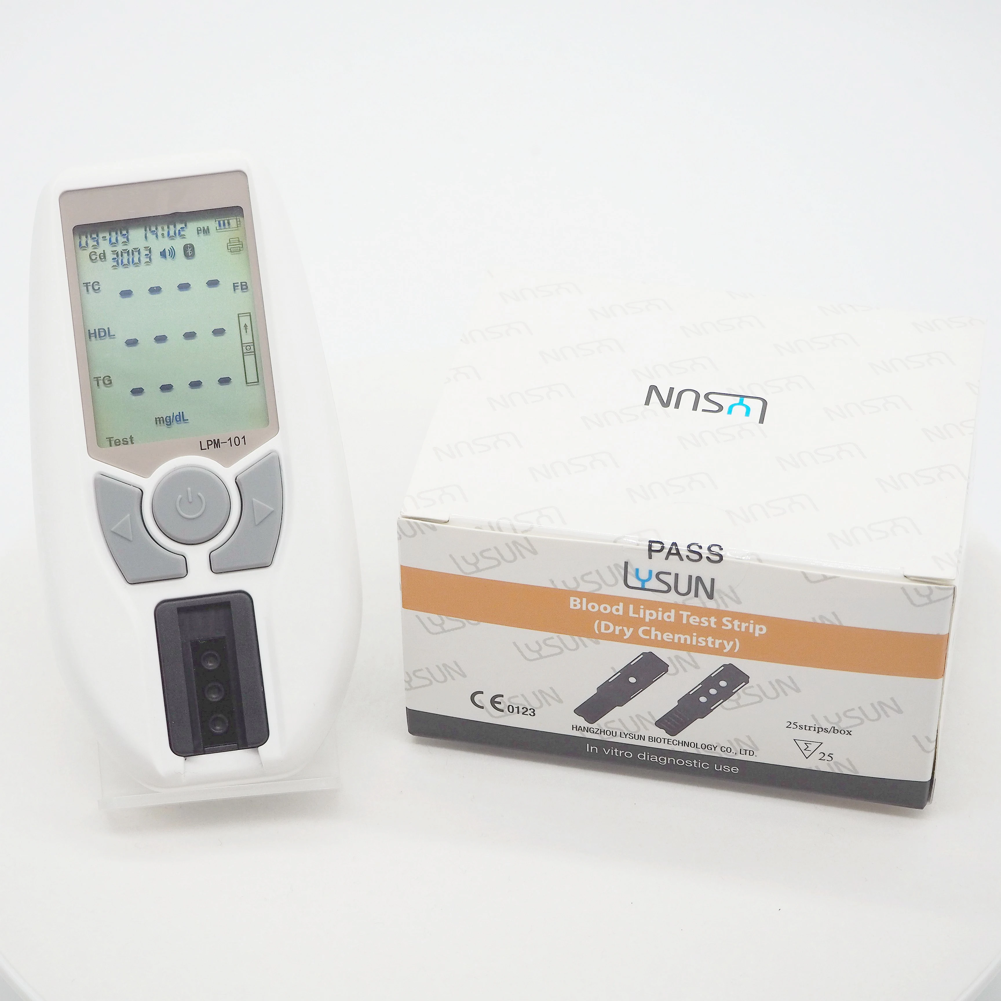 Multifunctional Health Care 3 in 1 Portable Digital Blood Lipids Analyzer glucose cholesterol and uric acid triglycerides Meter