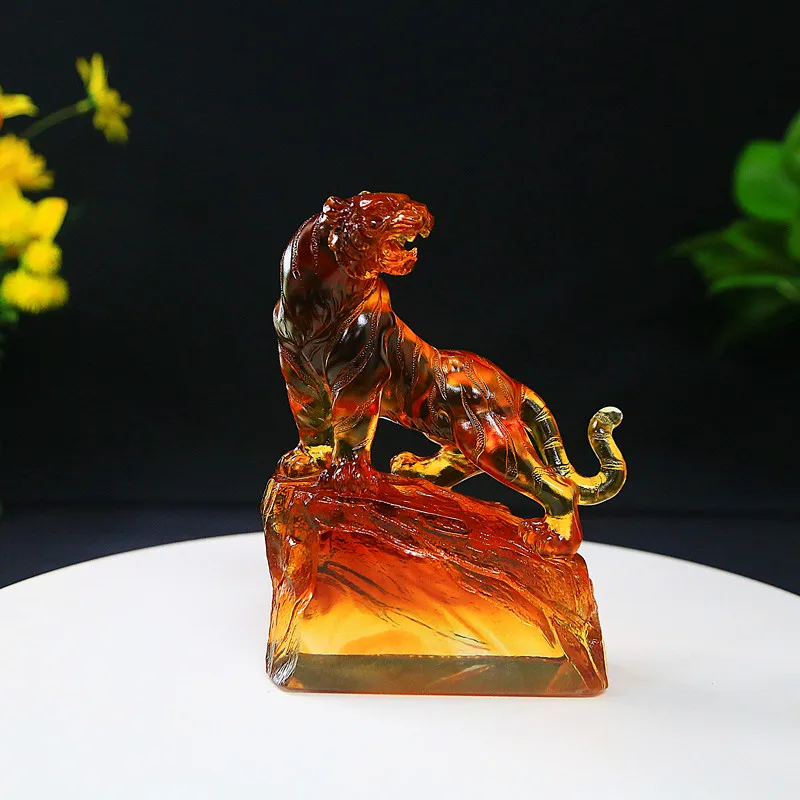 Wholesale Animal crystal Sculpture Liuli  tiger Statue Art Crafts For Feng Shui Ornaments