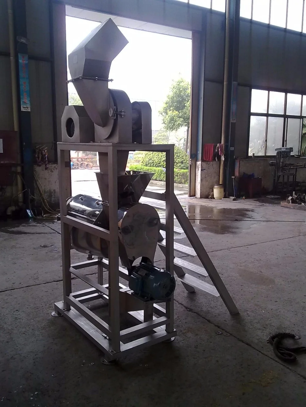 vegetable crush industrial to make natural juicing machine