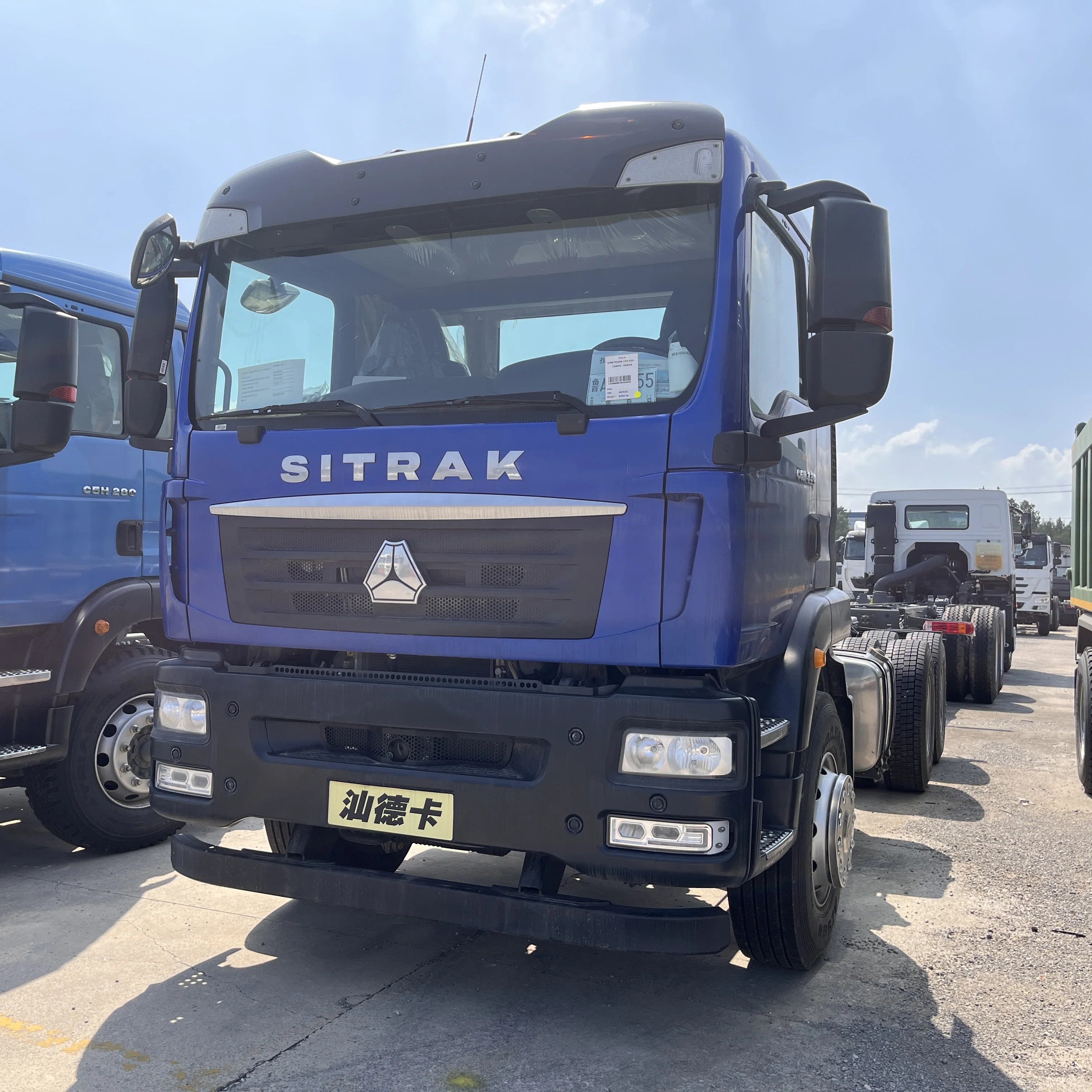 Howo 6X4 Sitrak C7H Tractor Head Truck Wheel Tractor Trucks New 2023