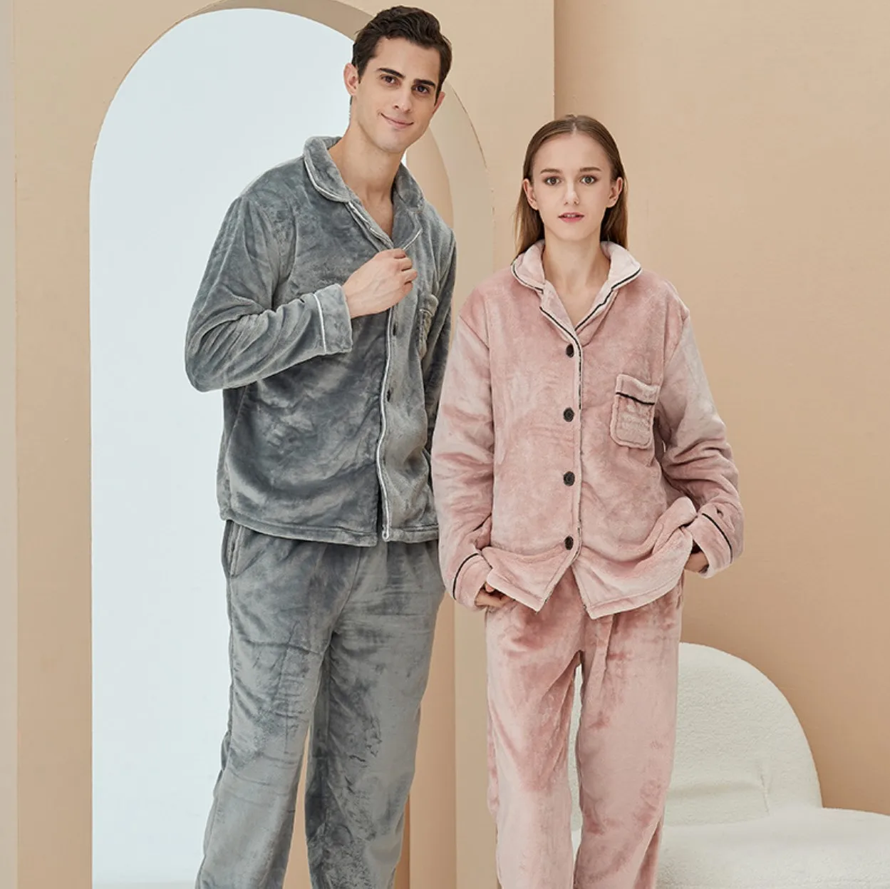 Hot selling winter women men home clothes sleepwear coral velvet winter front open long sleeve pajamas set