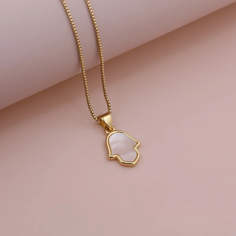 Fashion Jewelry Findings Components Natural Mother of Pearl Dainty Tiny Hamsa Hand Charms Pendants For Jewelry Making