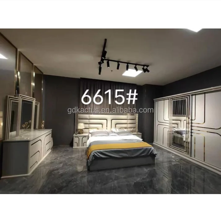 Golden color Luxury bedroom furniture set Royal king size carved double bedroom set bed