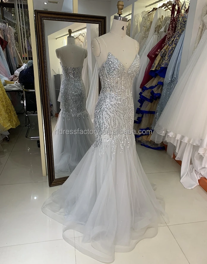 2024 green New embroidery sleeveless satin mermaid lace up back long prom evening women dresses wholesale