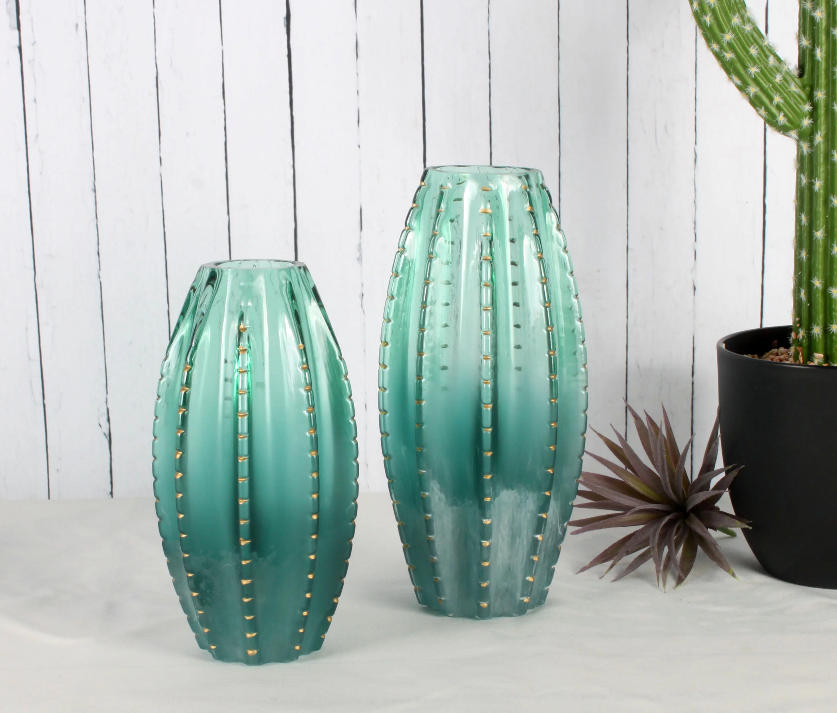 Customized Glass Vase Fantastic Ocean Blue Tabletop Vase Home Hotel Decoration with Crystal Shape Glass Vase for Flowers