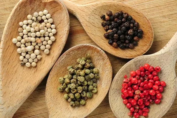 VIETNAM BLACK PEPPER 500 G/L