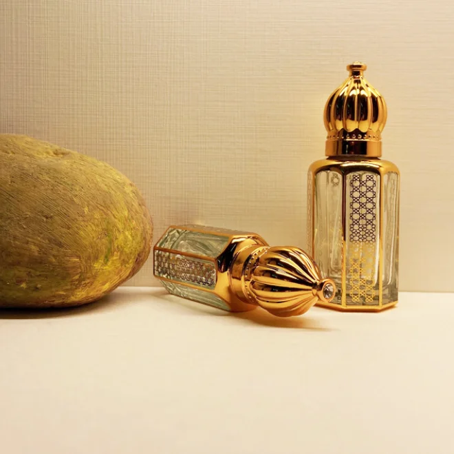 Golden Middle East magic lamp dubai luxury  customized OEM Rolling beads essential oil perfume glass bottle