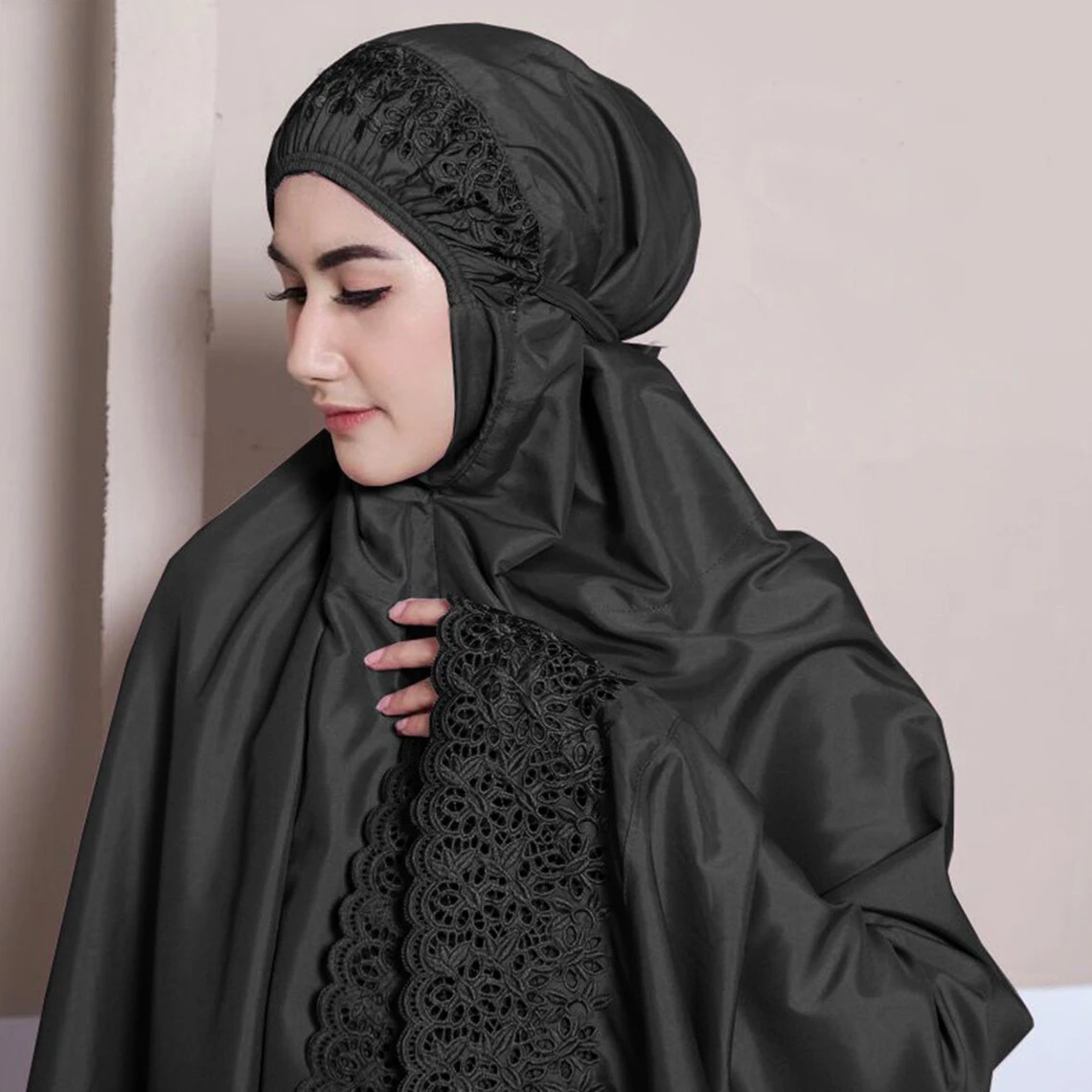 Custom Islamic Prayer set Clothes With Beautiful Rayon Embroidery For Muslim Women Prayer Set Clothes
