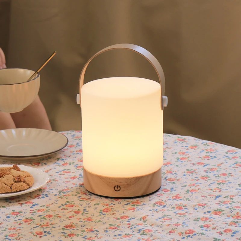 New 2023 factory direct sell PE diffuse wood 2000 4000 mAh rechargeable Battery operated table lamp led for home camping