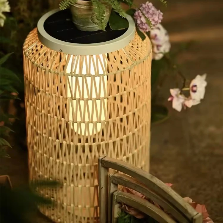 LED Hand-woven Hand Made Modern Garden Floor Lamp Wicker Shade Waterproof Glass Outdoor Rattan Floor Lamps