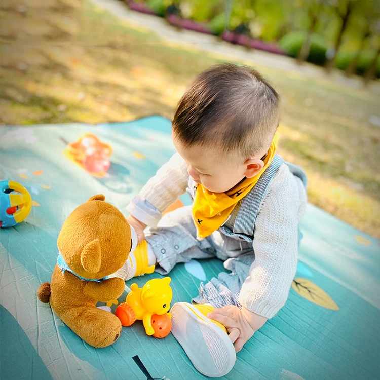 Waterproof and moisture-proof lawn mats picnic mats picnic mats for picnics on the beach