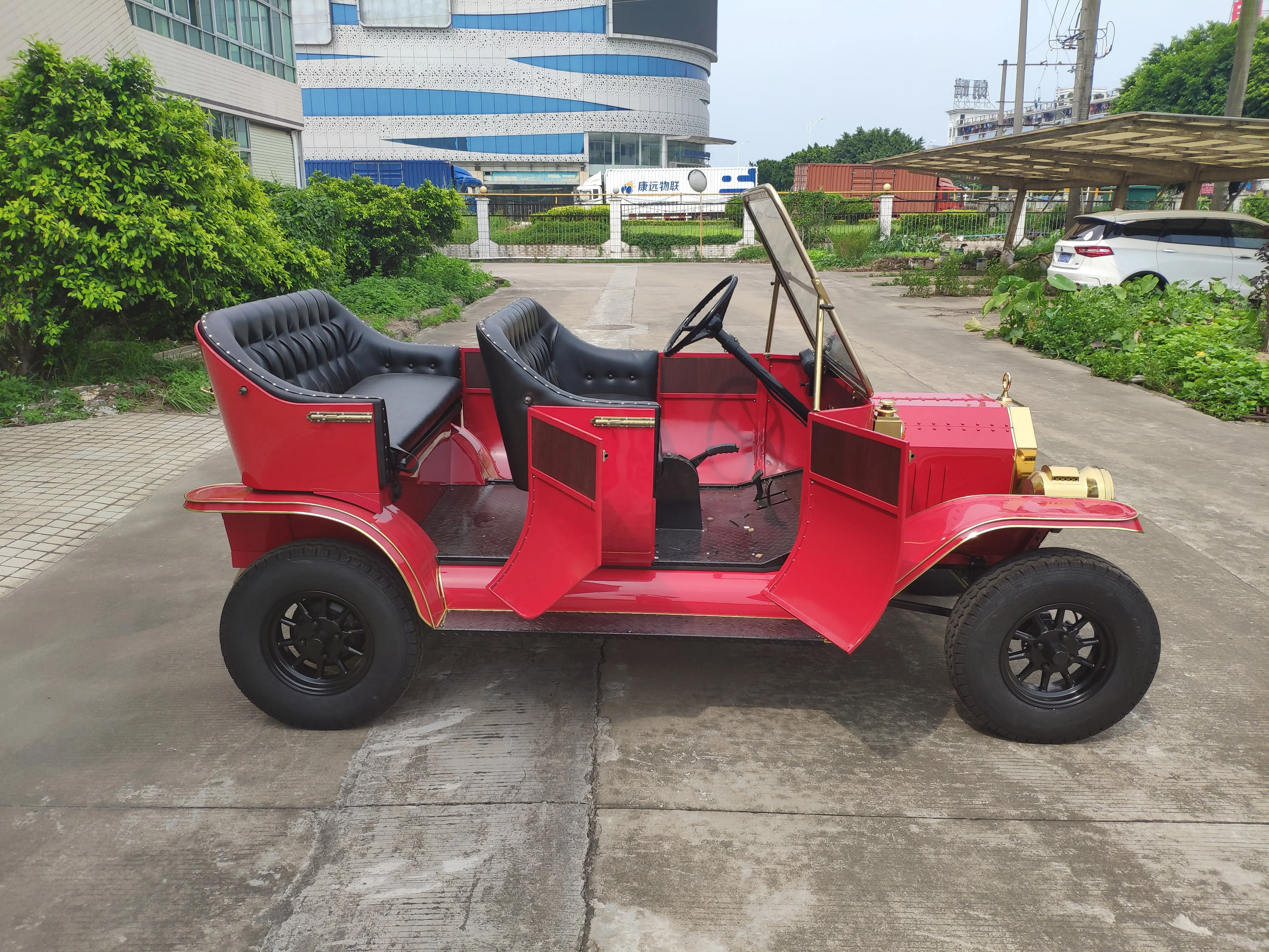 Manufacturer battery operated CE approved electric sightseeing bus vintage classic car golf cart
