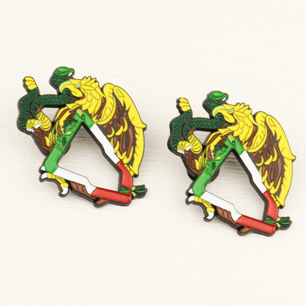 Truck car pin custom China lapel pin manufacturers soft enamel custom pins metal logo with backing card