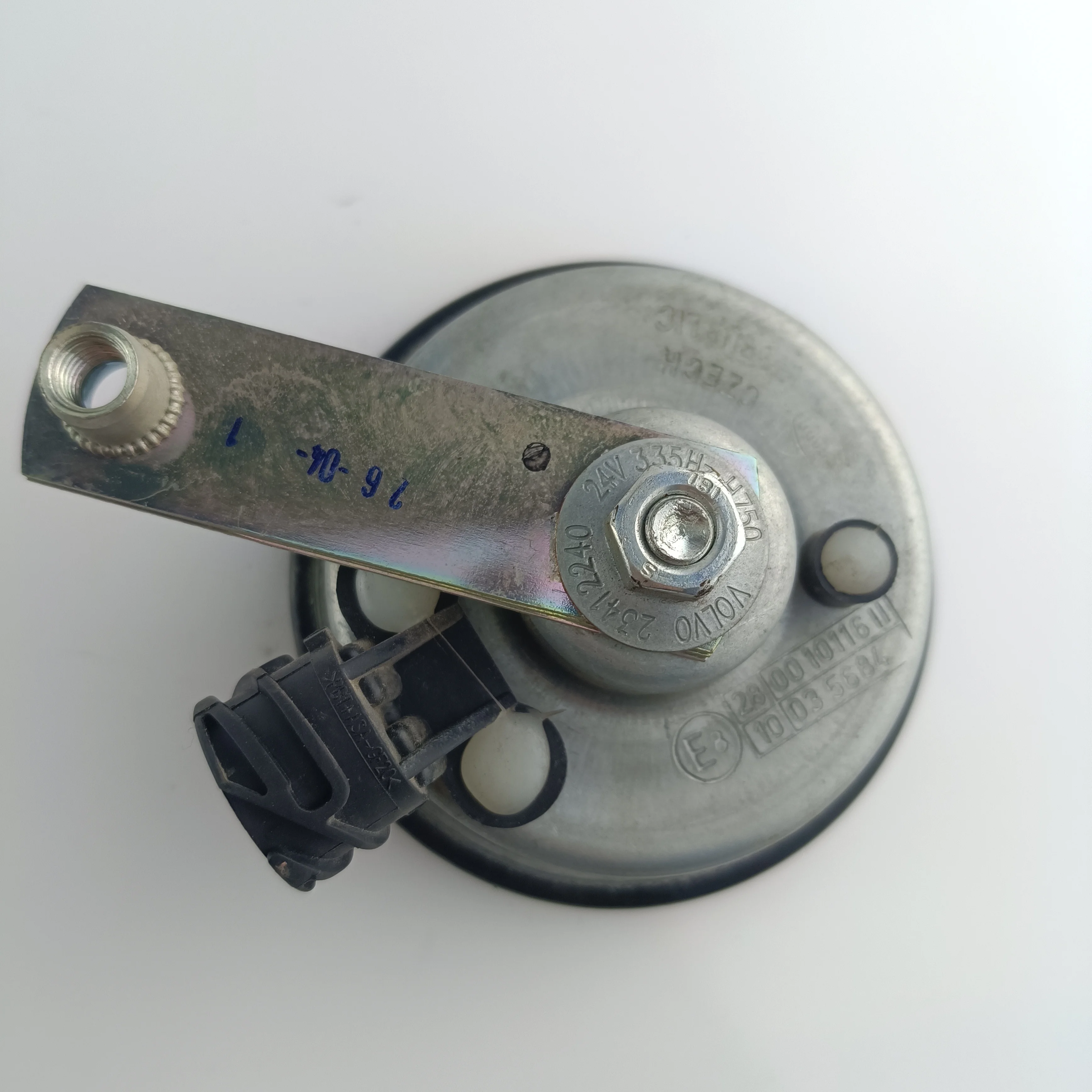 Electric scooter trumpet horn 21650674 23412240  for Volvo Truck FM/FH 2022