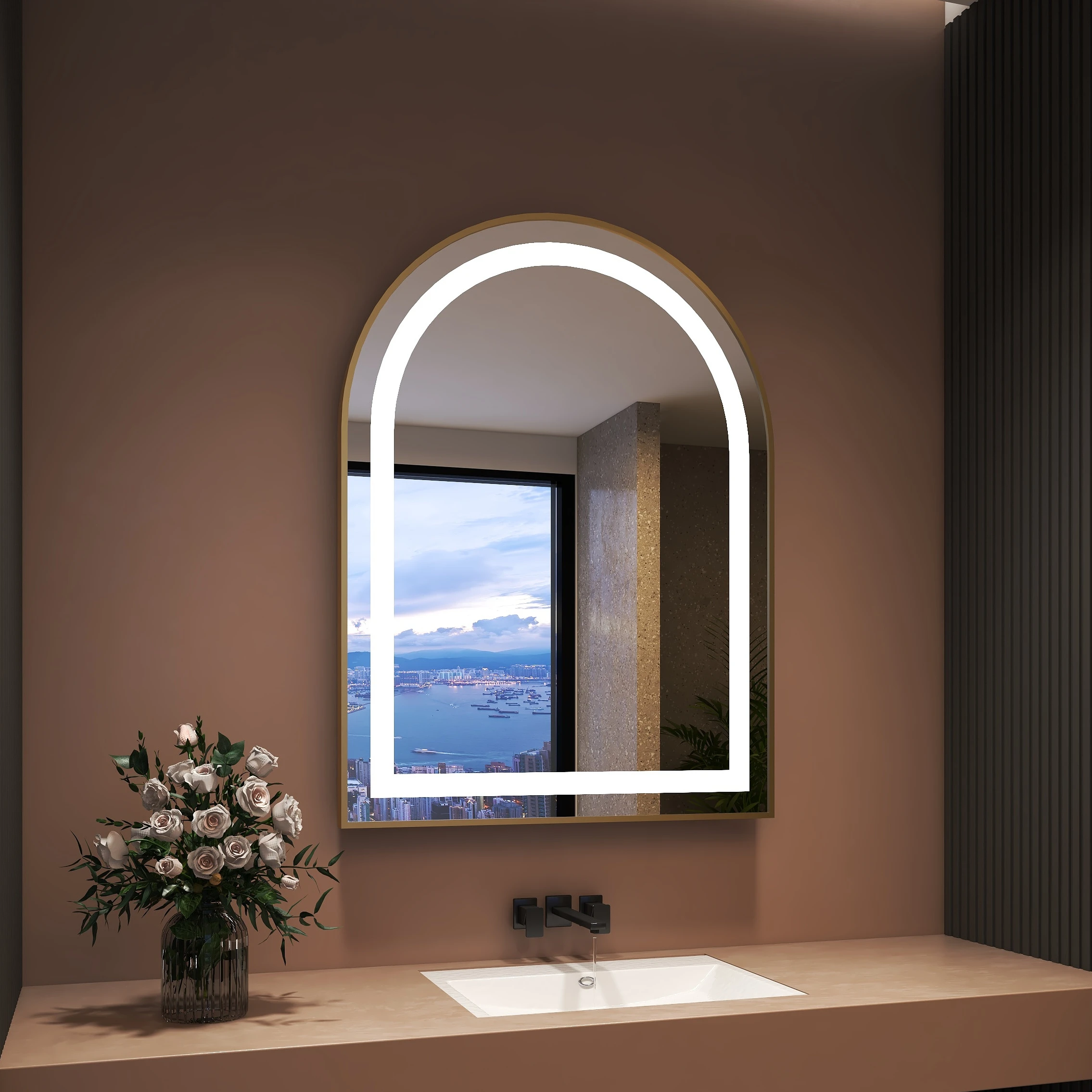 Зеркало настенное с алюминиевой рамкой