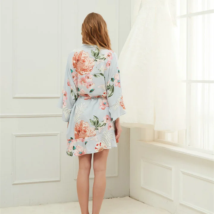 SWG 889 High Quality European And American Large Size Sexy Underwear Comfortable Ice Silk Breathable Nightgown For Women