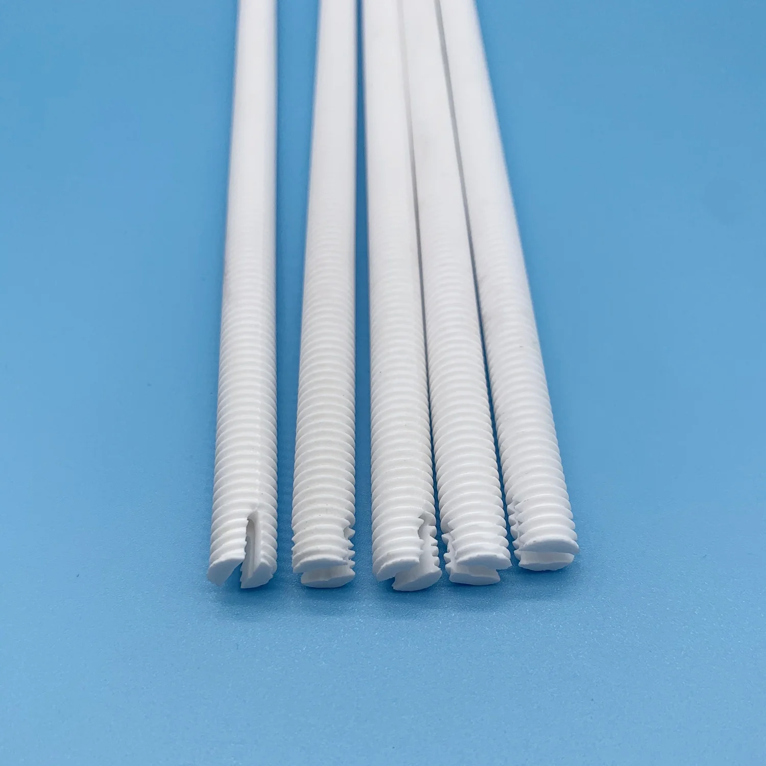 Wear-resistant Alumina Ceramic Screw Pipe Al2O3 Ceramic Tube