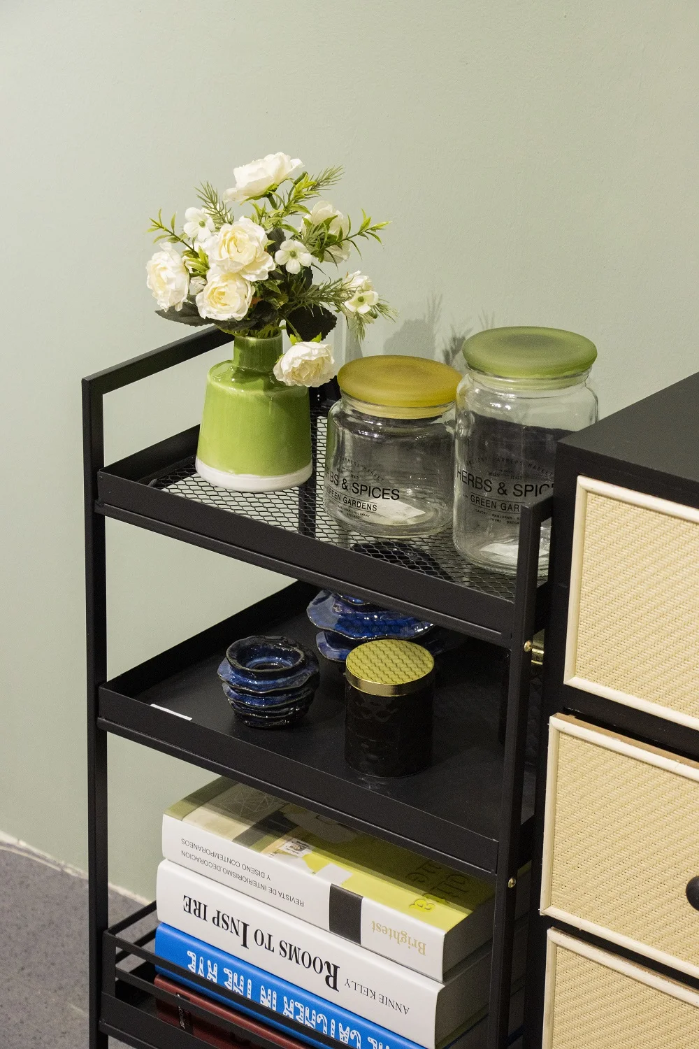 K&B contemporary iron multi layer storage shelf hotel drinks trolley bar luxury black service cart kitchen rack