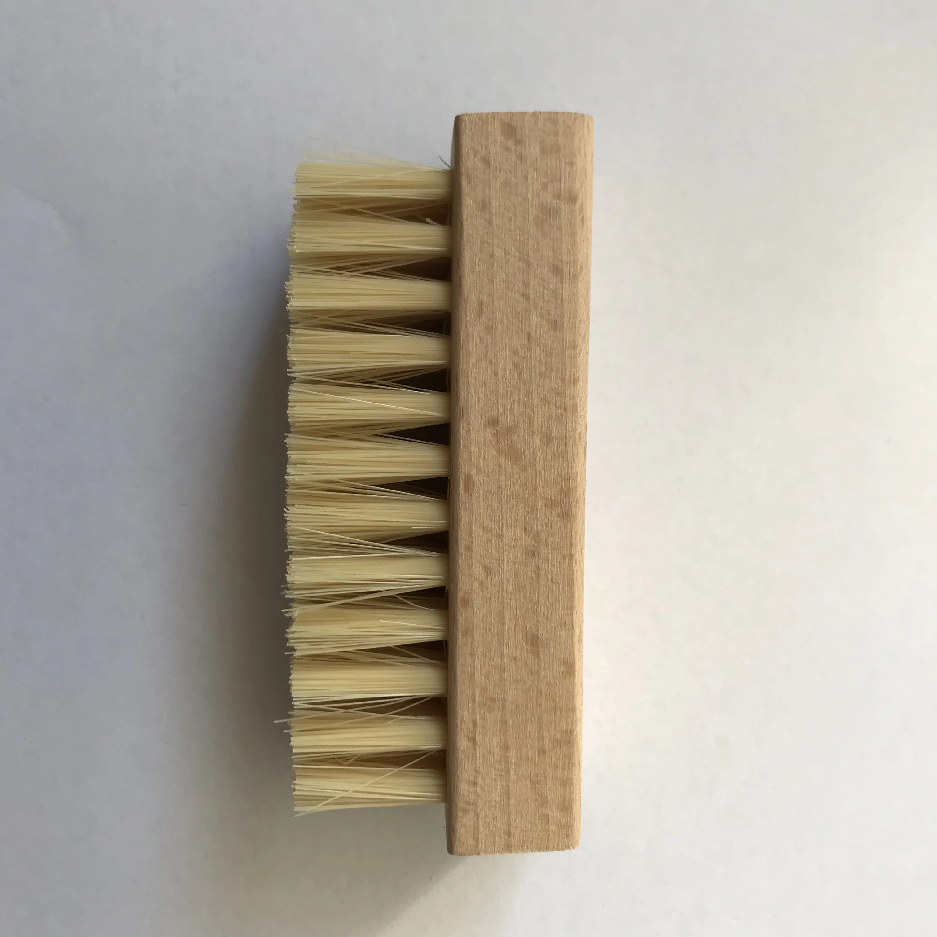 
Customized Great Beechwood Cleaning Shoe Brush for Football,Basketball 