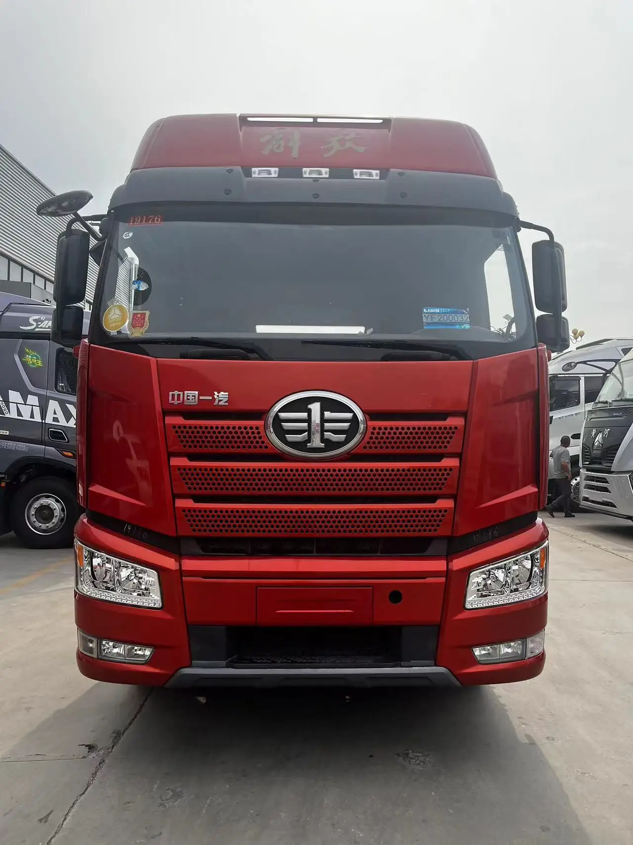 Подержанный трактор для продажи 6*4 420 л.с. J6p Faw Jiefang грузовик тягач подходит различных грузовых многоцелевых грузовиков