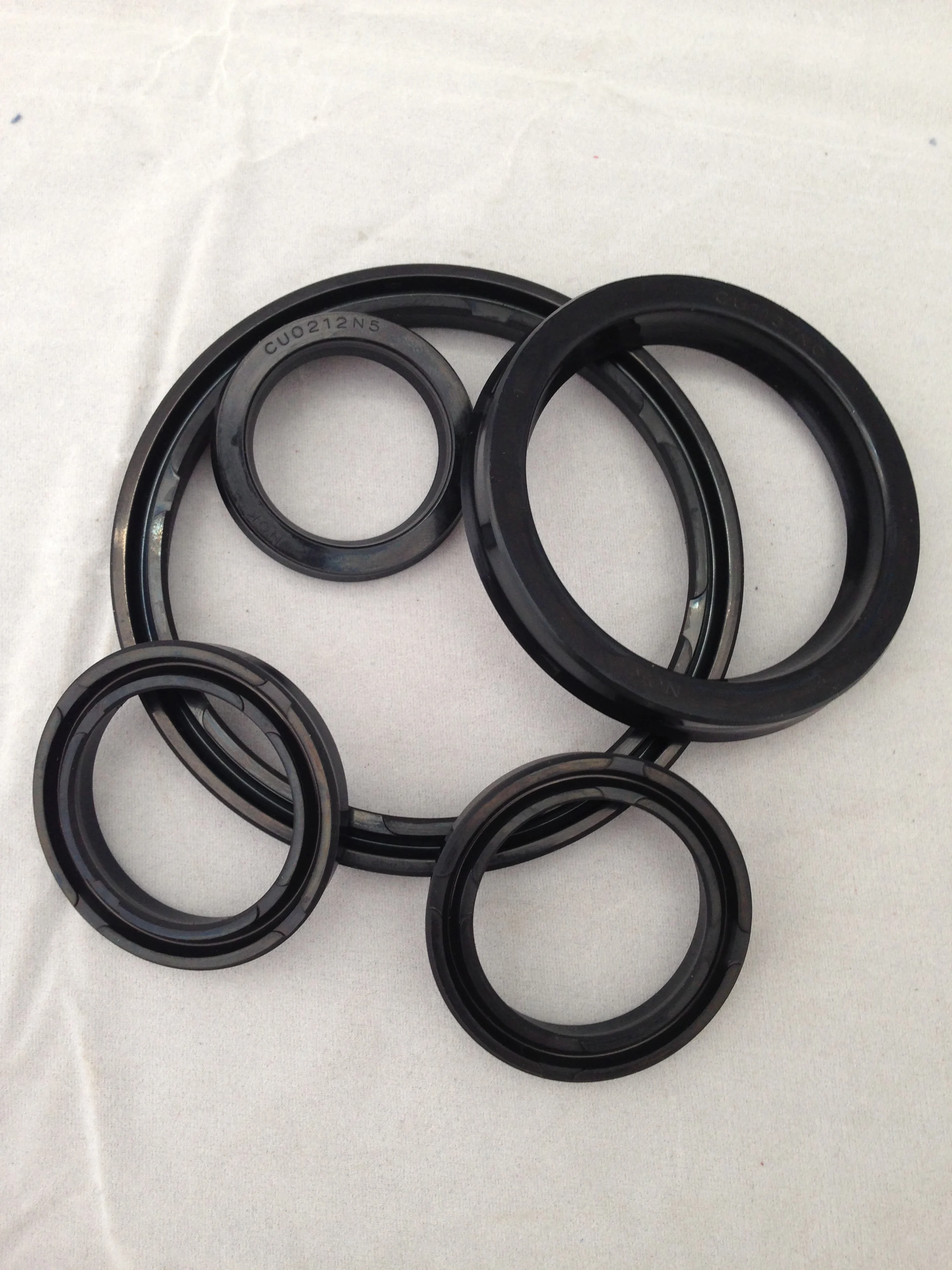 PX Oil Seals DKBI HBY IUH IDI ISI LBH USH Shaft Oil Seals Oring
