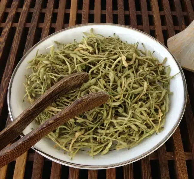 Herbal Honeysuckle Flower Jin yin hua Dried  honeysuckle Chinese dried flower herbal tea dried Honeysuckle flower