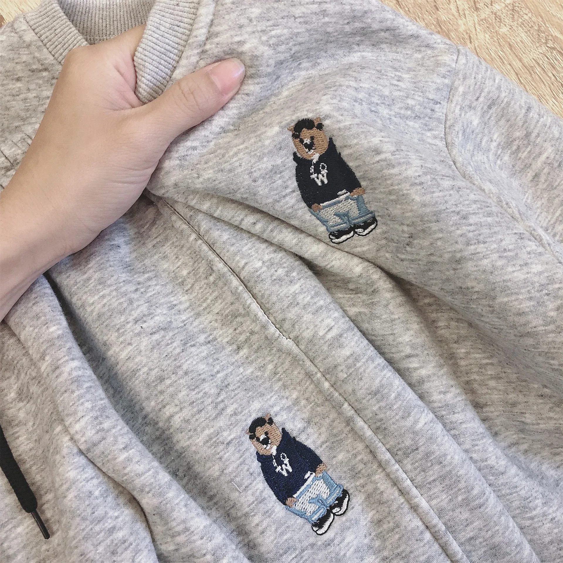 Custom 2022 Kids Winter Clothing Sets Tracksuit Sweatshirt With Sweatpants 2 Piece Boy And Girl Leisure Jogging Set