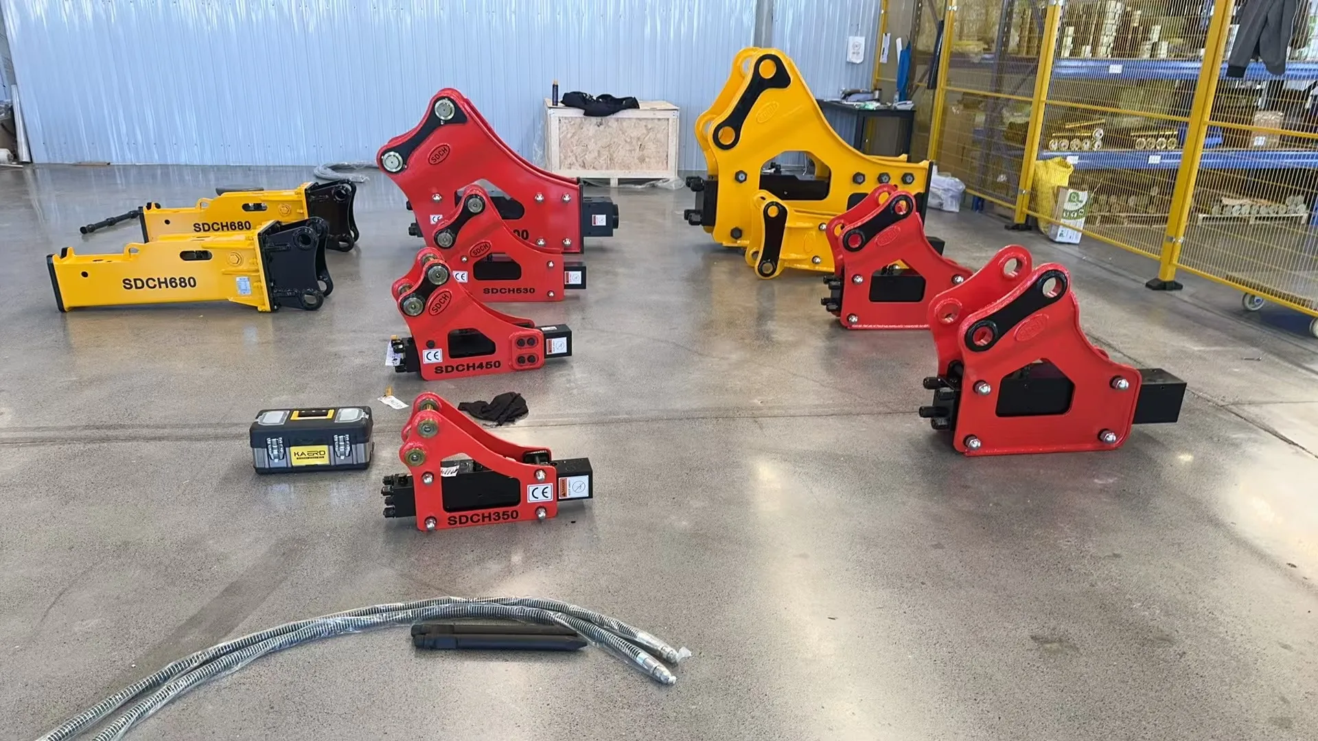 high quality SB81 side type hydraulic rock breaking hydraulic hammer for excavator