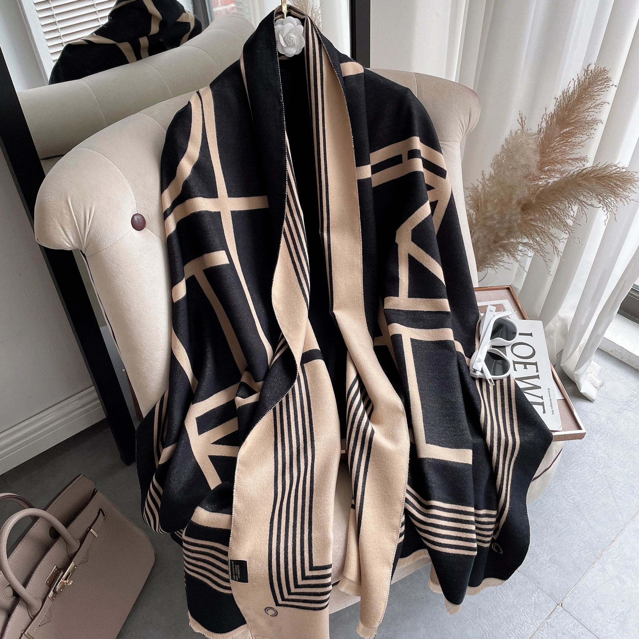 New Luxury Brand Scarf for Women Winter Shawls and Wraps Lady Fashion Dobby Print Knitted Pashmina Female Foulard blanket Poncho