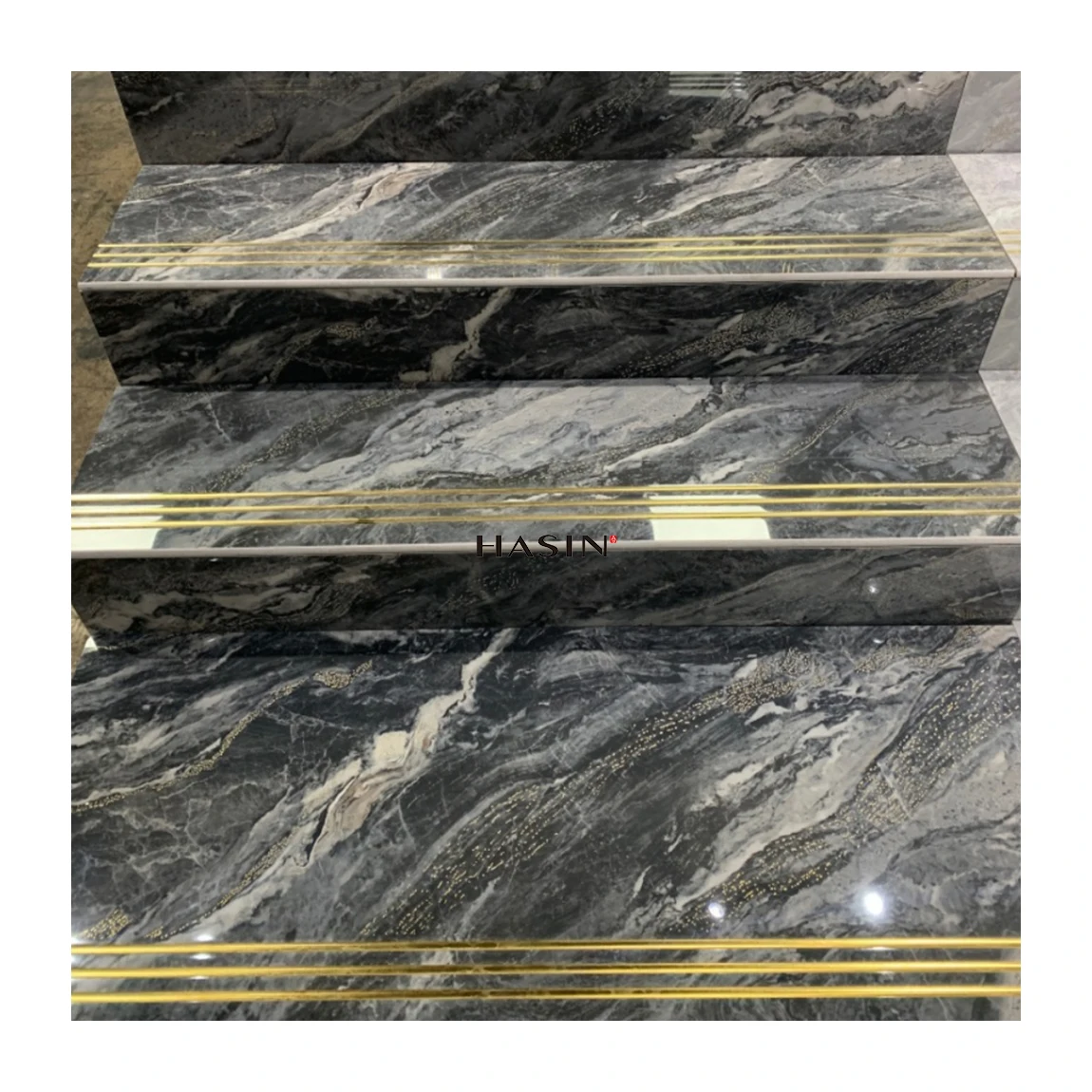 Customized Porcelain Tiles For Stairs Grey Color Carrara White Glossy Porcelain Marble Tiles For Stairs Made In China