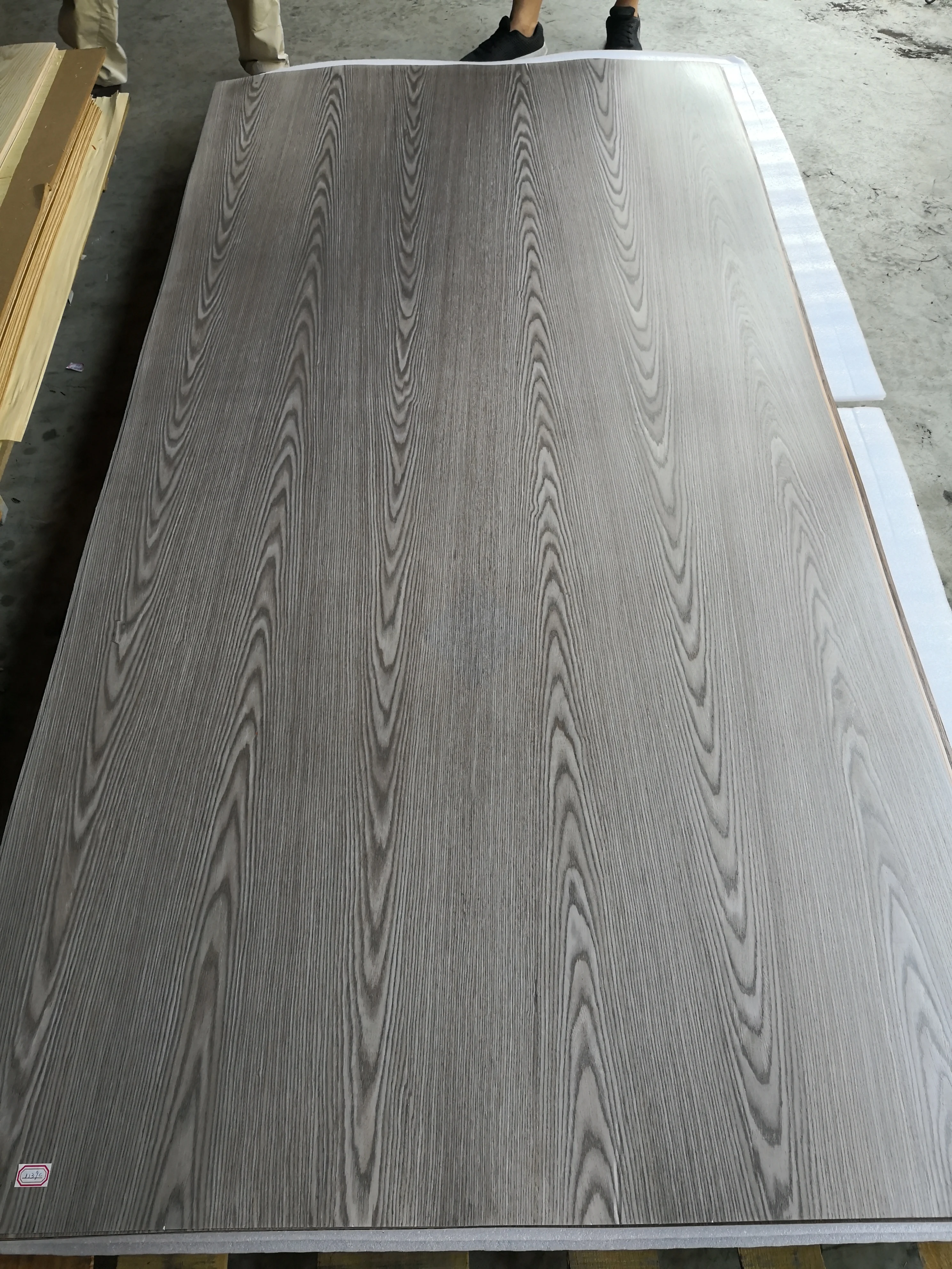 Fire Resistant same as sanfoot Panel Natural Wood Veneer for Life