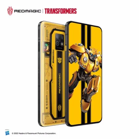 Red magic 8s pro bumblebee edition. Смартфон трансформер. Смартфон Transformers. Брелок Бамблби. ZTE Nubia Red Magic 7s Pro бамбулби.