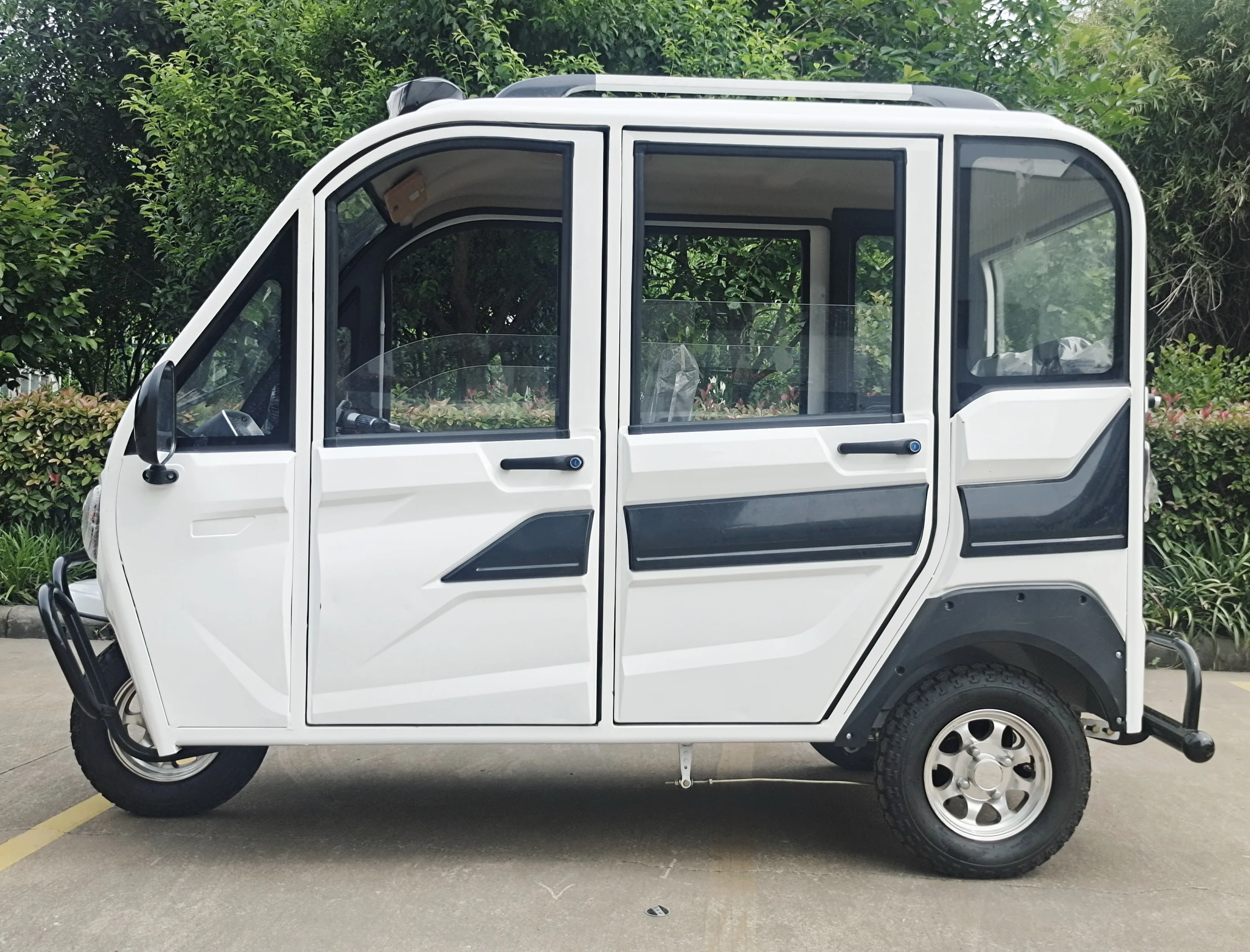 Changli New energy solar enclosed electric tricycle manufacturer price of electric tricycle for sale