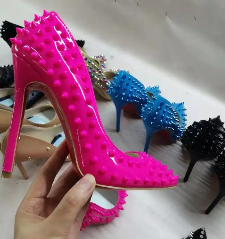 2024 New design Pointed female wedding thin high heel shoes professional pumps women black rivets stiletto heeled shoes