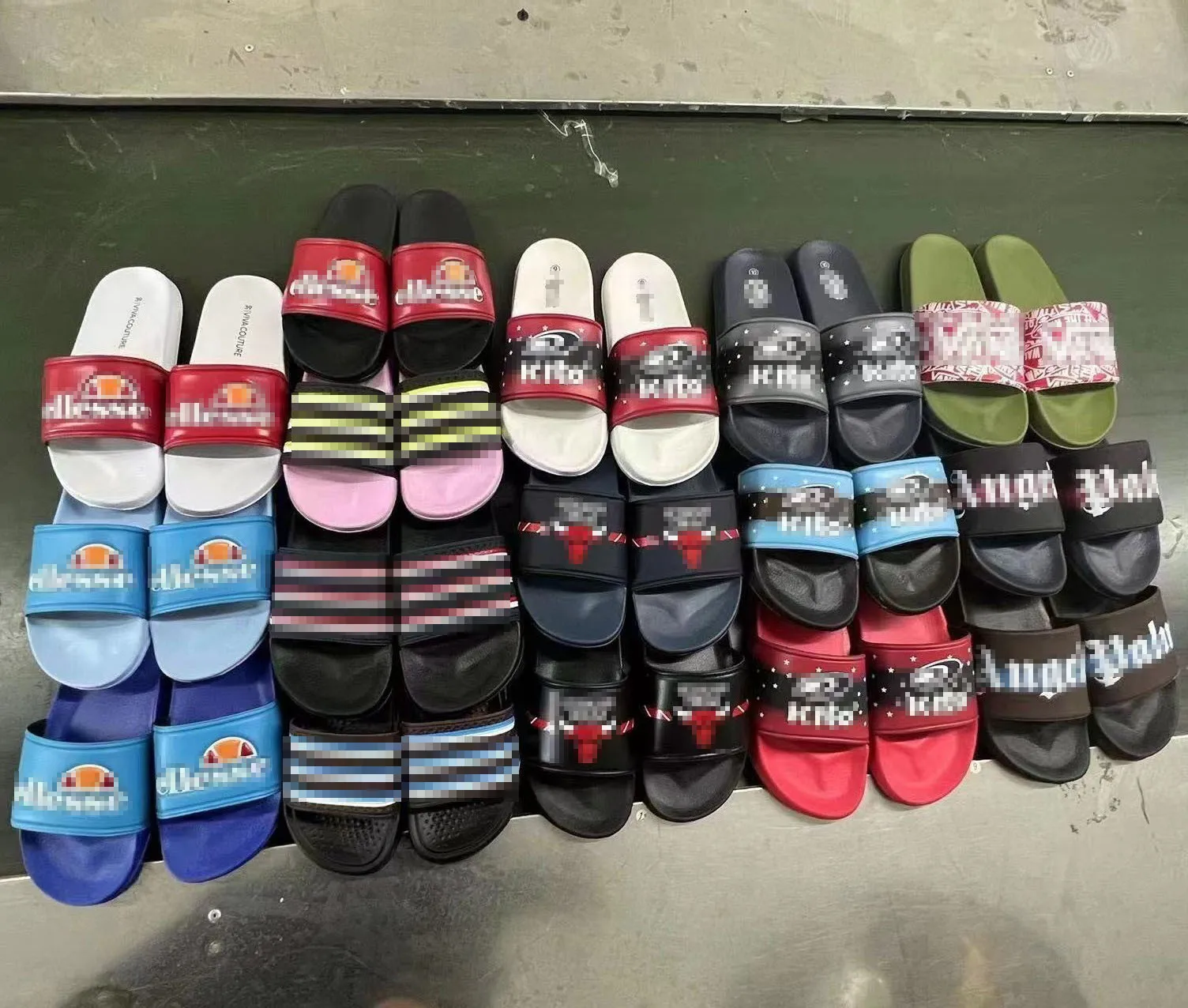 Adequate Stocks adults home slippers Disposable Plastic Bathroom Slippers