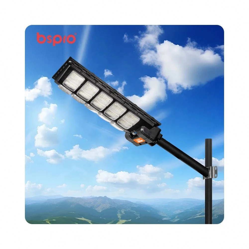 Professional Manufacturing Municipal Engineering Camping Grounds Remote-Controlled Solar Street Light Outdoor With Bettery Years