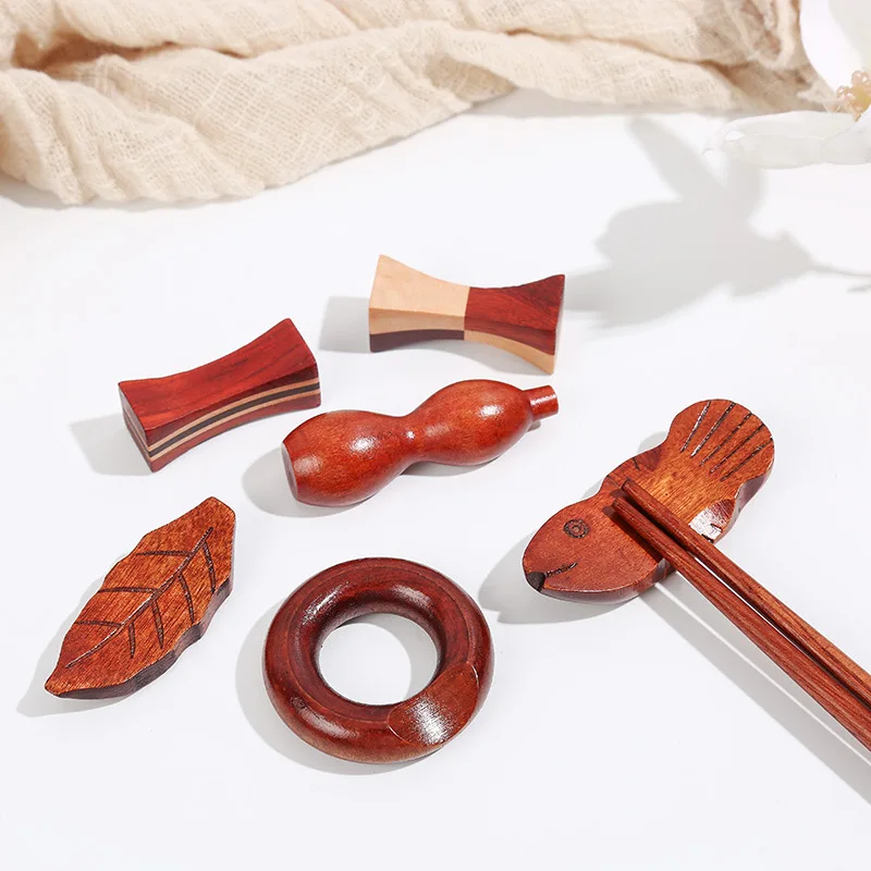 Hotel Solid Wooden Chopstick Stand Japanese Pillow Tableware Holder Wood Chopstick Spoon Rest