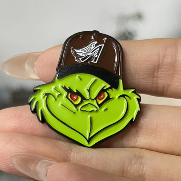 Customize Saudi National Day Metal Brooch Logo Lapel Pins Name Badges Custom Any Design Fashion Coin Brooches