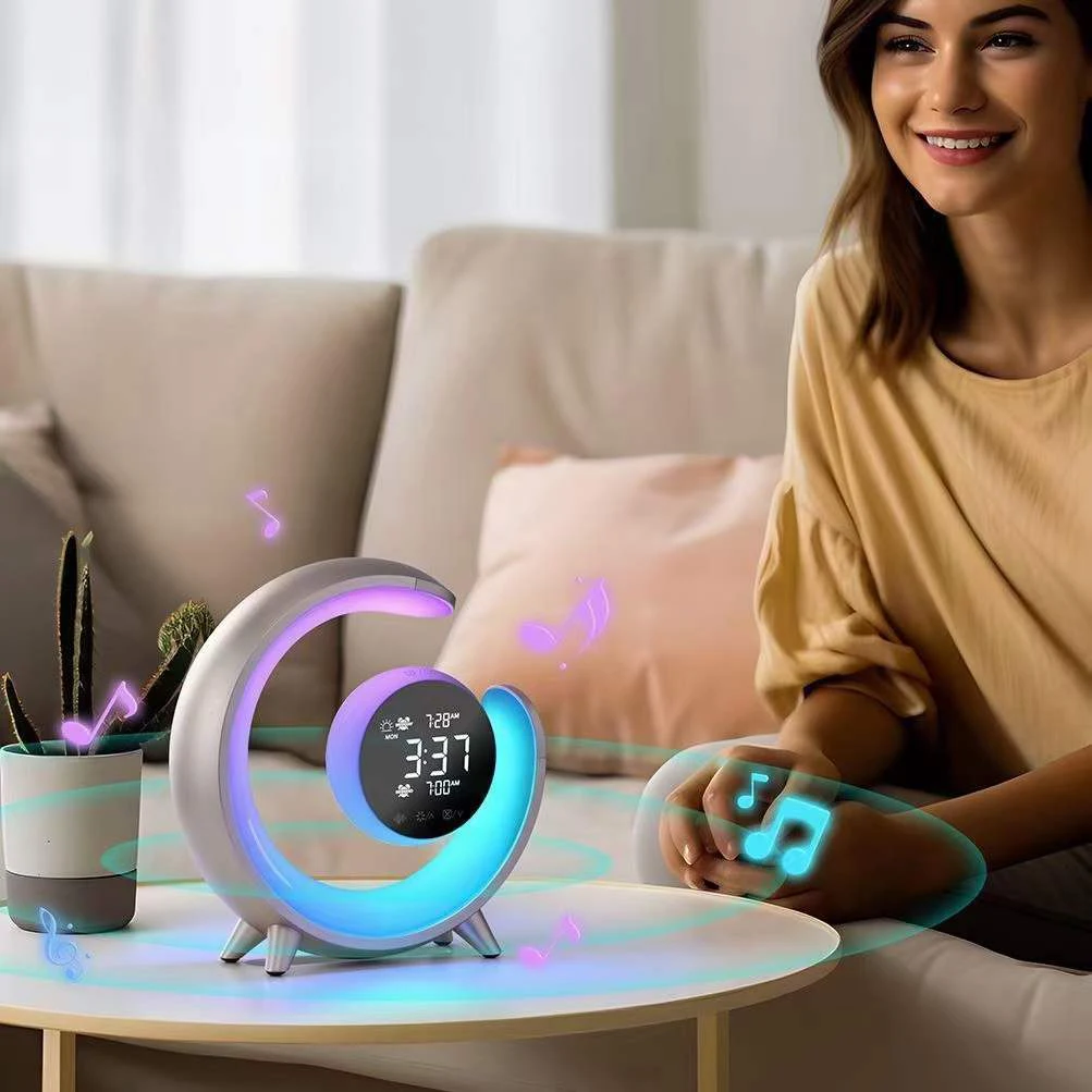 2023 RGB освещение внешнее будильник светодиодная прикроватная лампа зарядное устройство для смартфона новый аппарат облегчения сна с белым шумом