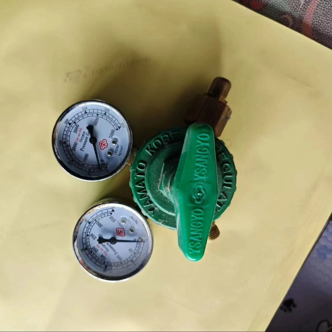 Nitrogen Gas Regulator 0-600 PSIG Pressure Charge